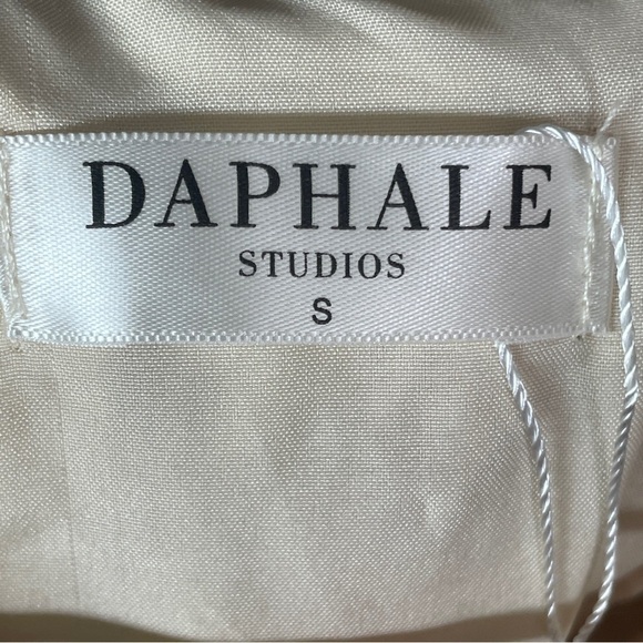 Elegant Cream Mini Dress - Picture 12 of 12